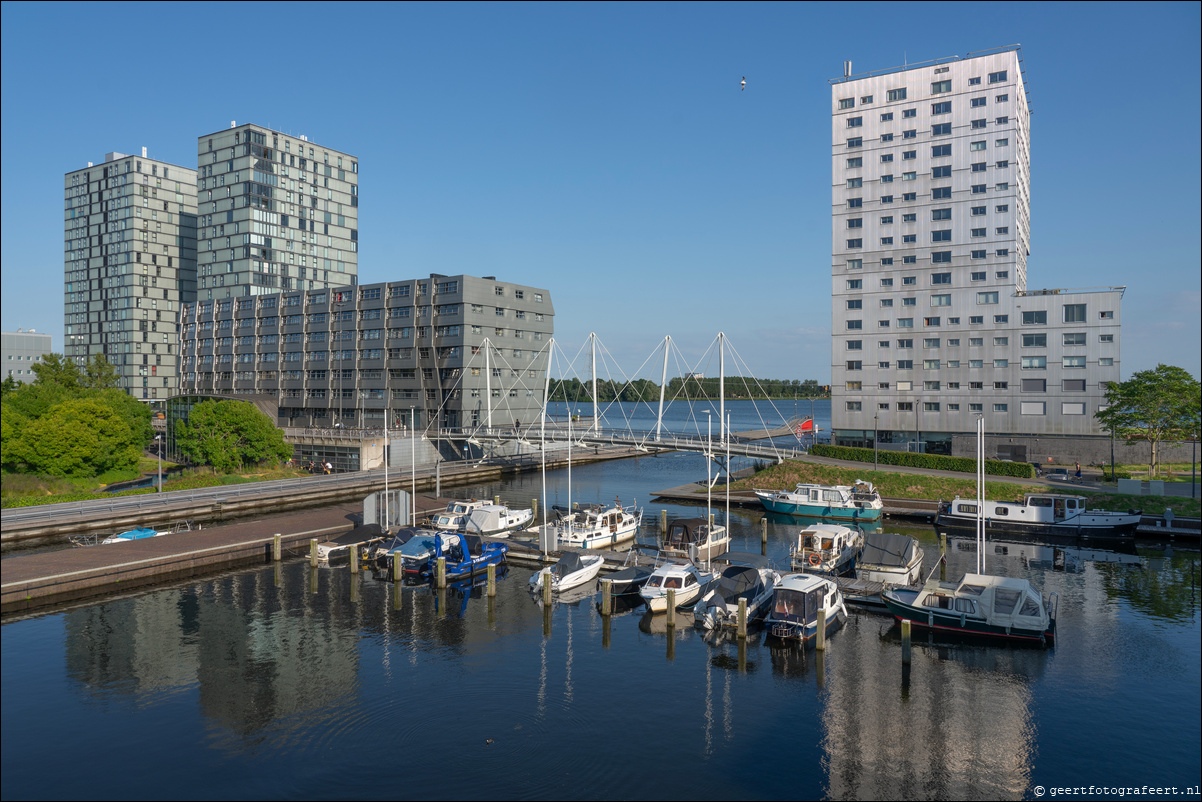 Almere Stad skyline achterkant