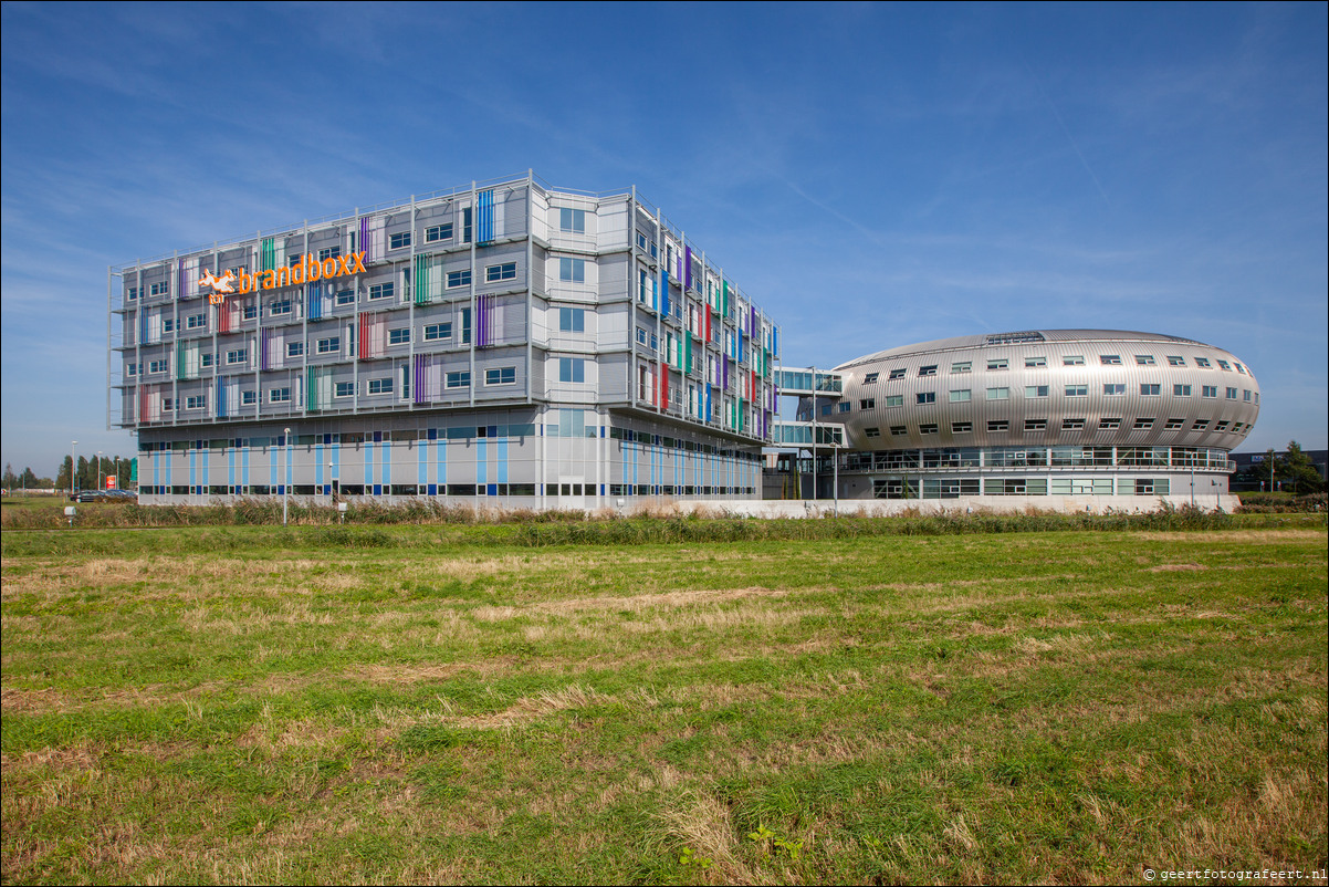 Almere Stad Oost Veluwezoom Cube en Dome