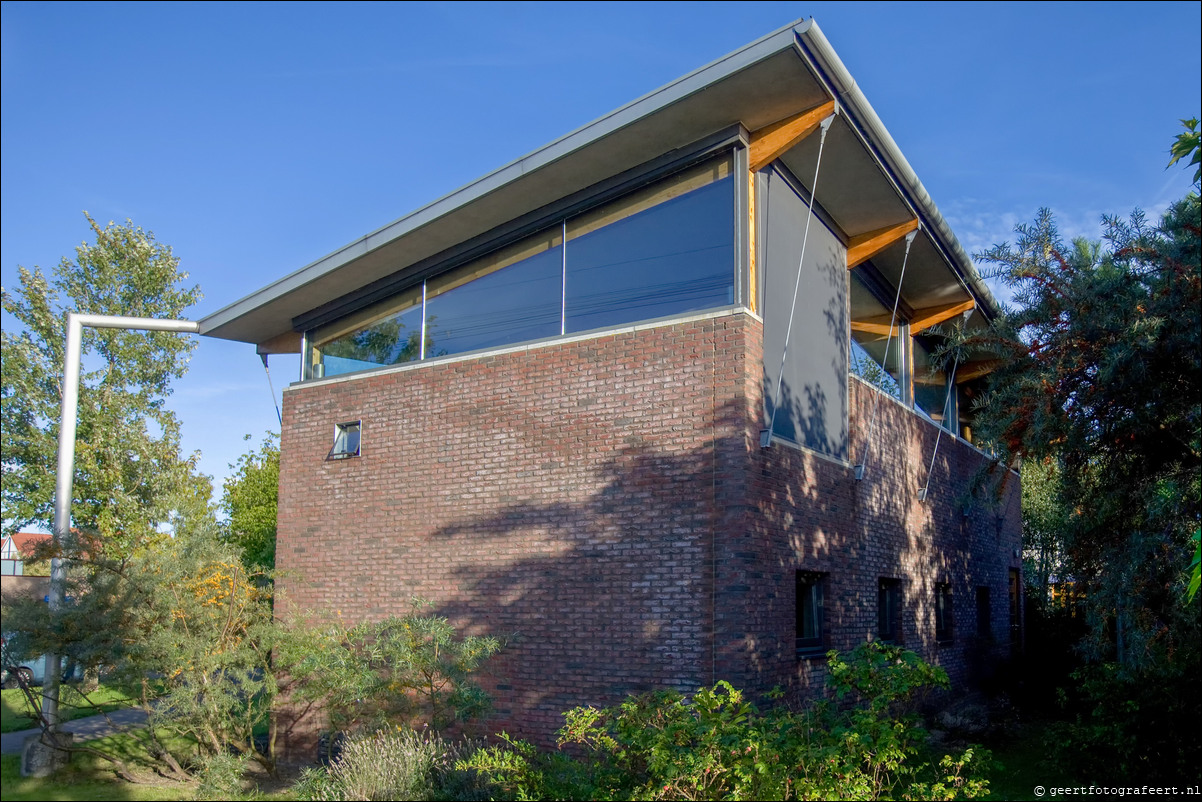 Almere Stad Oost Filmwijk  Villa van Diepen